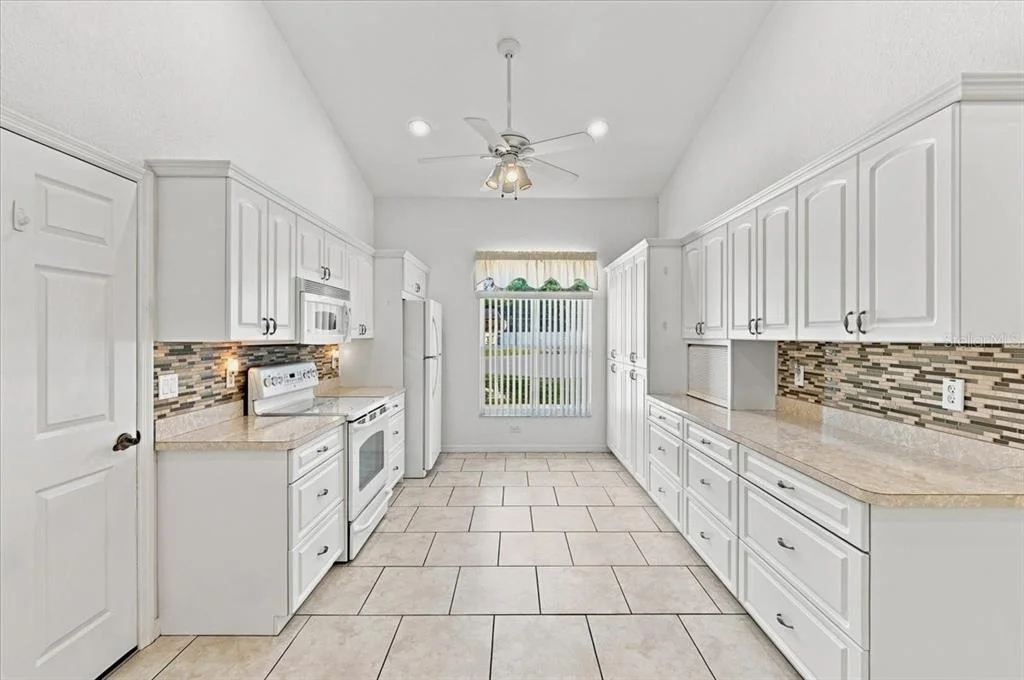 Photo of 1505 LAKE THOMAS LOOP