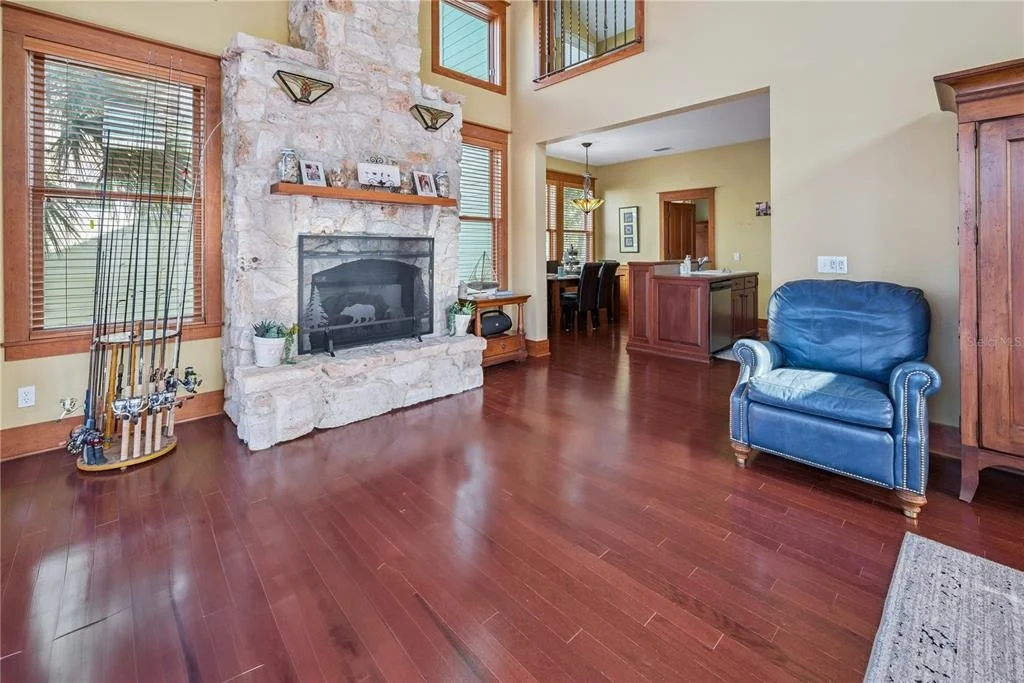 Photo of 1410 SE MAGNOLIA DRIVE