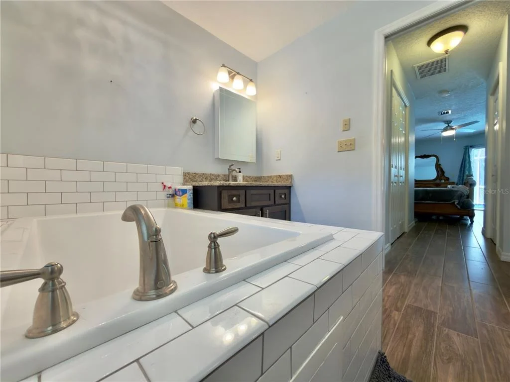 Photo of 5215 CEDAR LANE