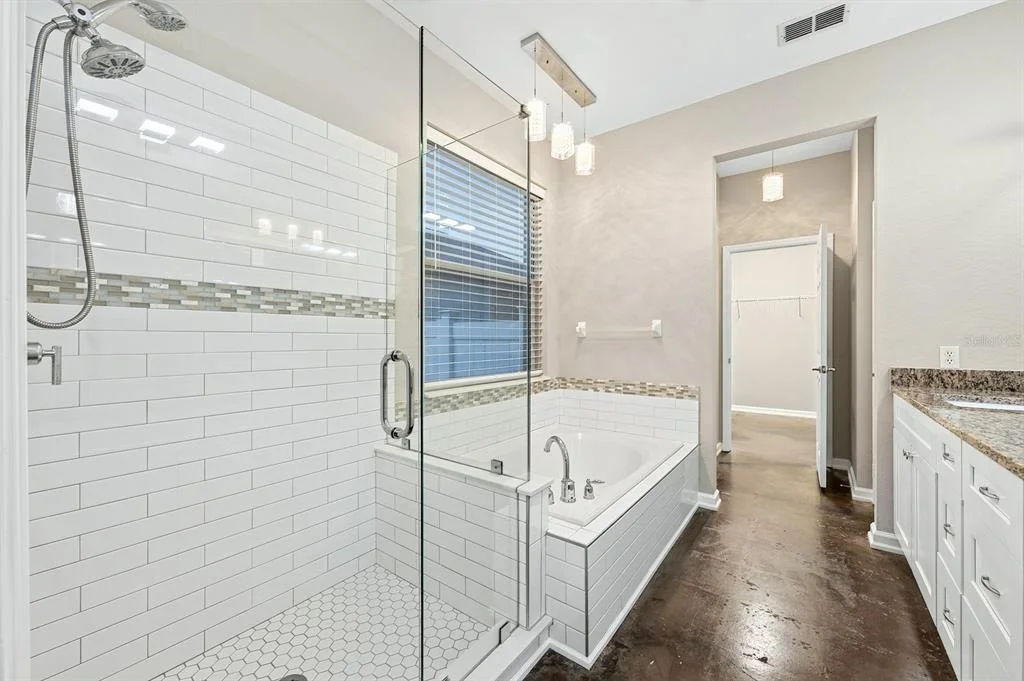 Photo of 1135 TOLUKE POINT