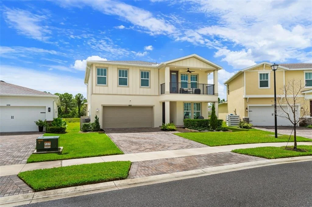 Photo of 660 VERIDIAN CIRCLE NW