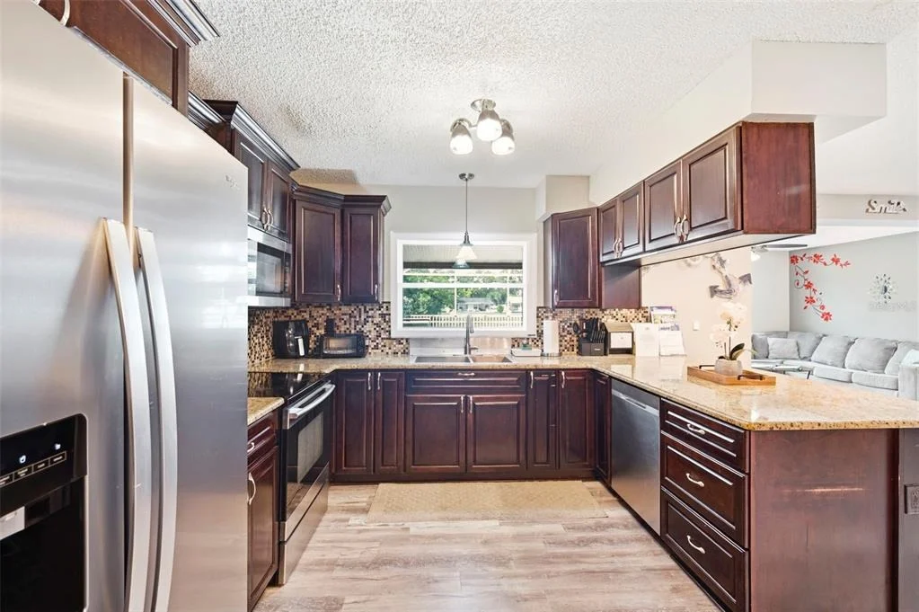 Photo of 2460 BEACON GROVES BOULEVARD