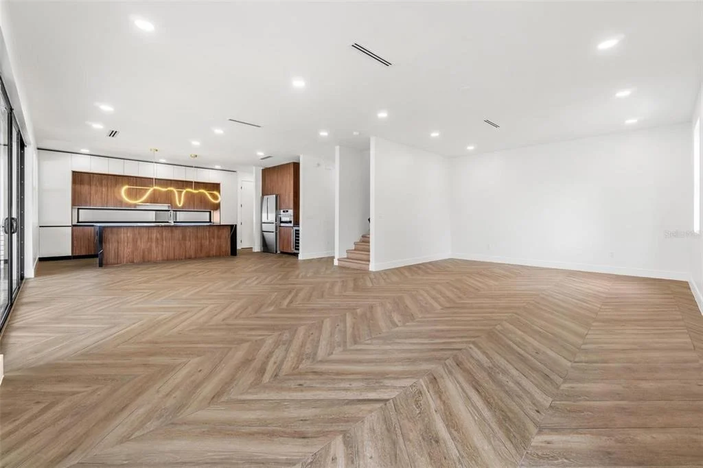 Photo of 401 PARK BOULEVARD