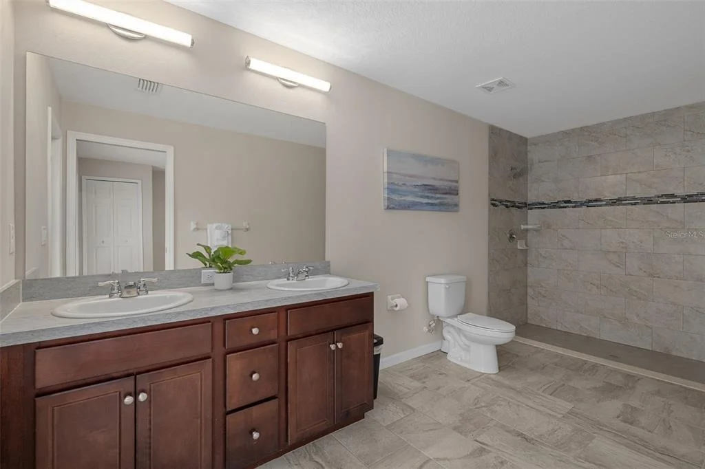 Photo of 222 SUNCOAST BOULEVARD