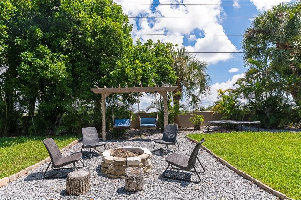 Photo of 1417 LANDVIEW LANE