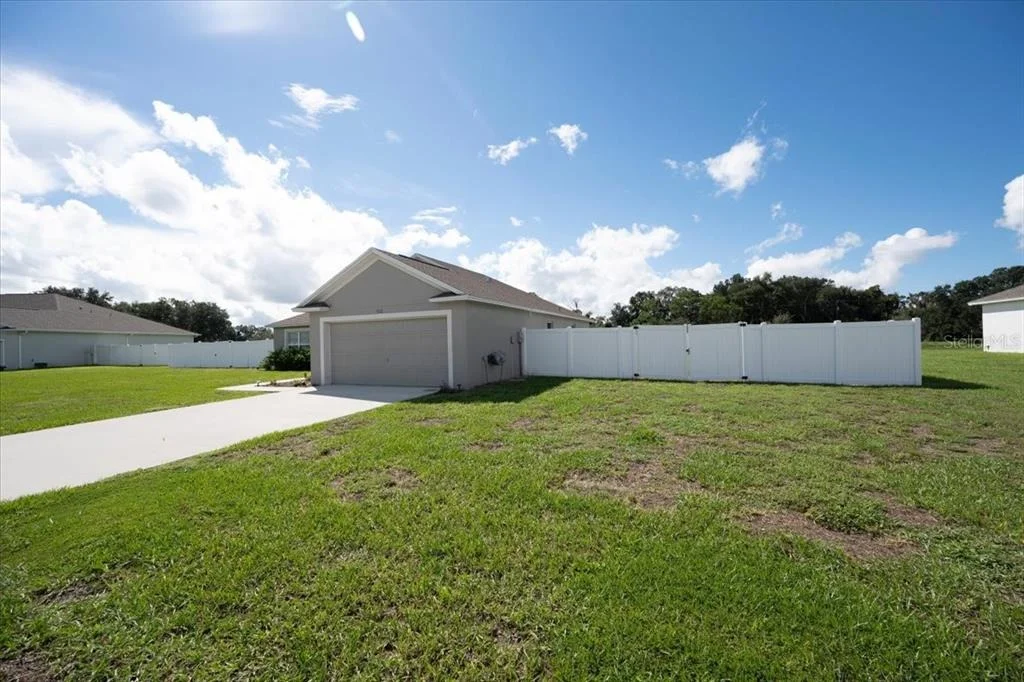 Photo of 912 LOCHLAND LOOP
