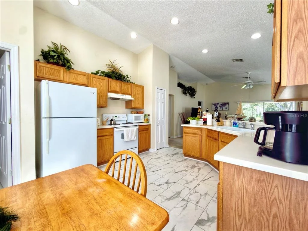 Photo of 259 CENTER OAK CIRCLE