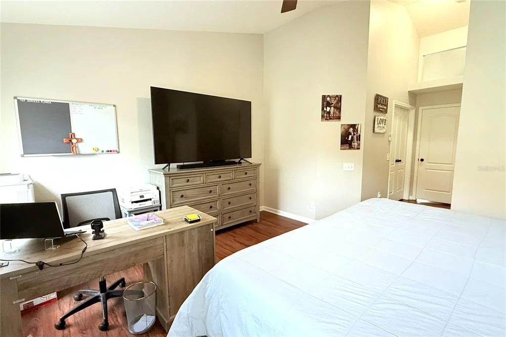 Photo of 10228 HUNTERS HAVEN BOULEVARD