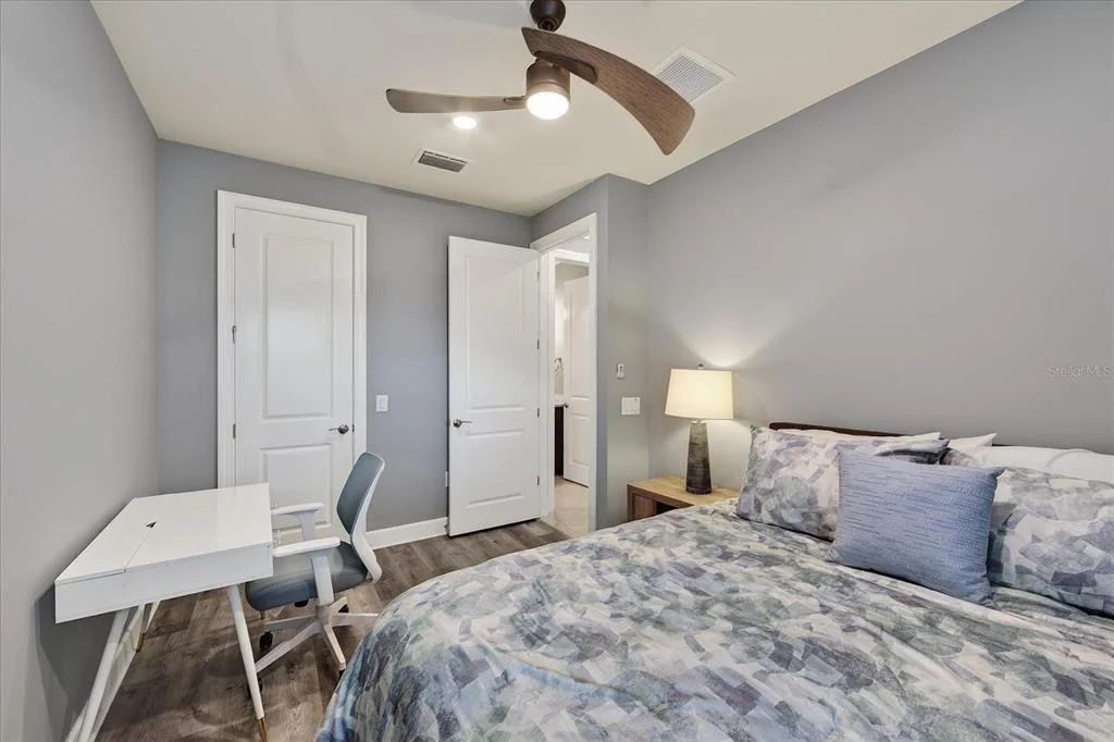 Photo of 6927 HOLBROOK COVE