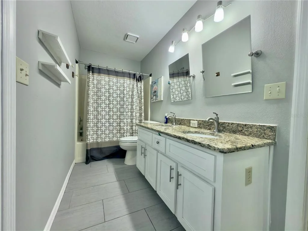 Photo of 5215 CEDAR LANE