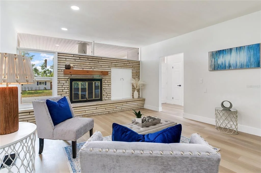 Photo of 2753 VALENCIA DRIVE