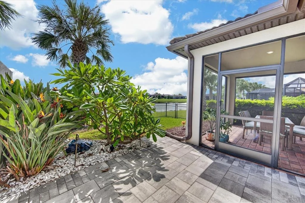 Photo of 6927 HOLBROOK COVE