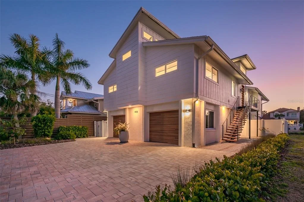 Photo of 4938 COMMONWEALTH DRIVE