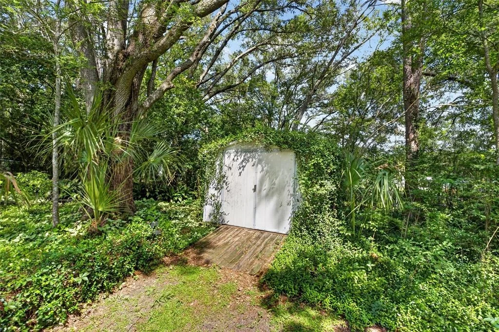 Photo of 325 NW 80TH BOULEVARD