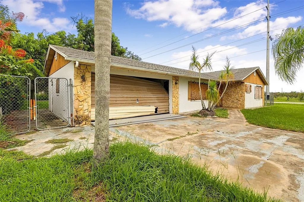 Photo of 4830 COCO PALM DRIVE
