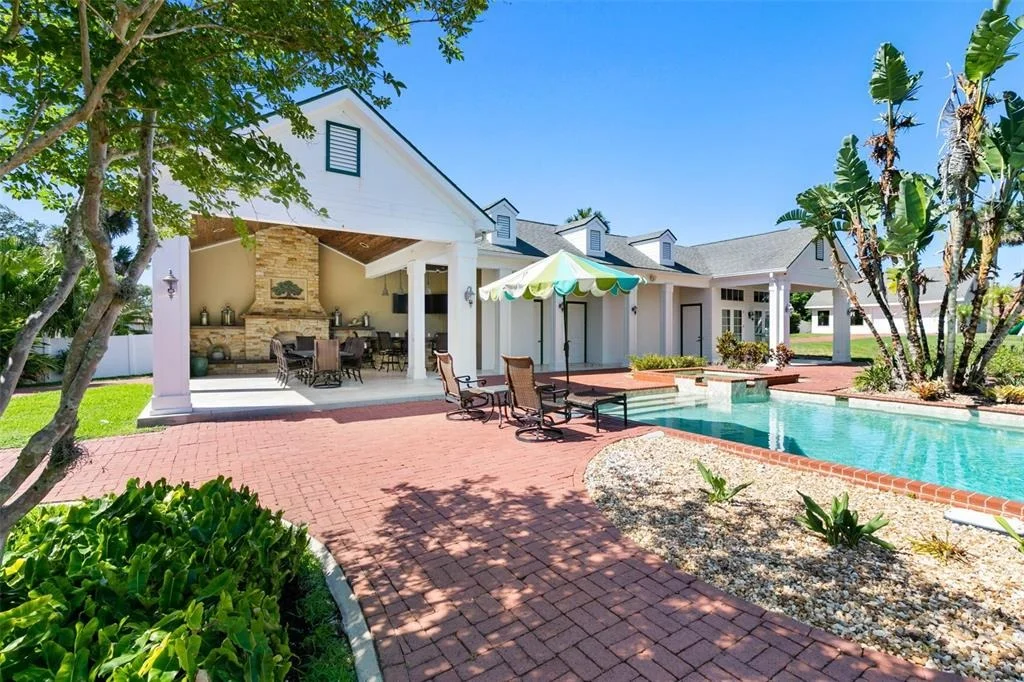 Photo of 253 JOHN ANDERSON DRIVE