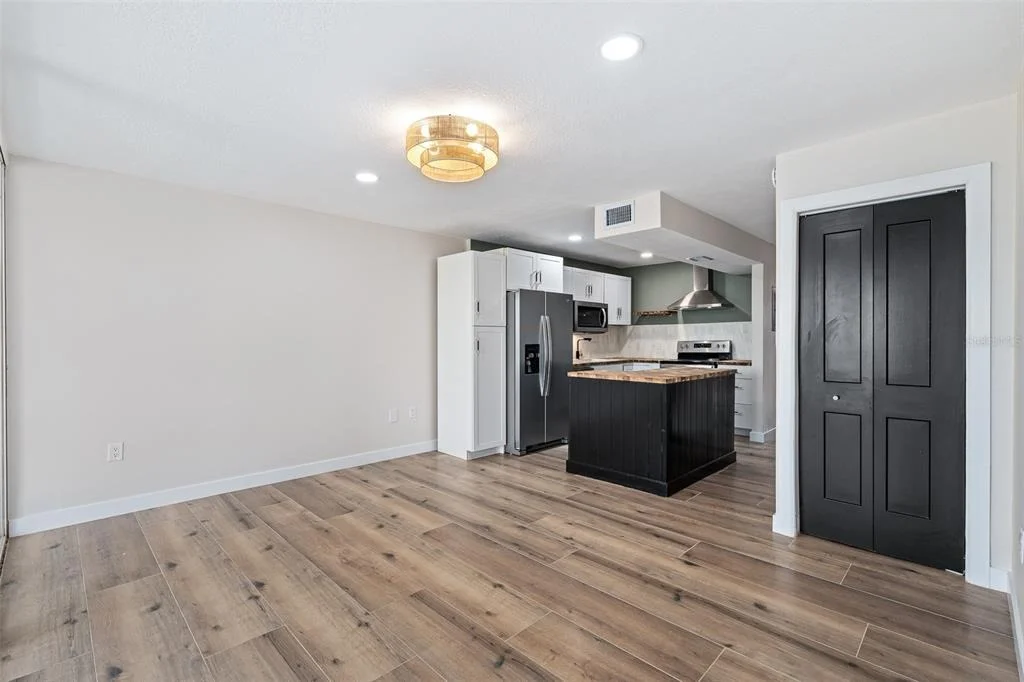 Photo of Unit UT87 at 5500 OCEAN SHORE BOULEVARD