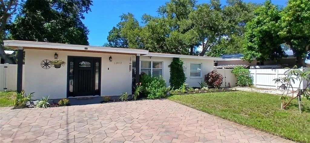 Photo of 12812 LAKE DRIVE