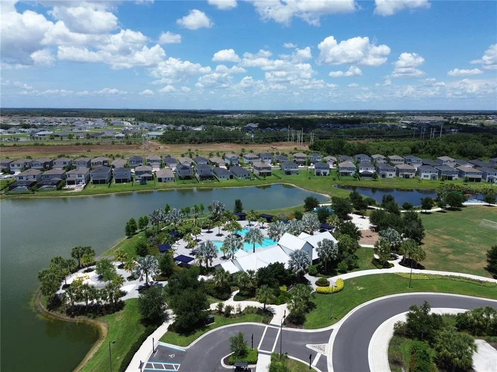 Photo of 9109 ROYAL RIVER CIRCLE
