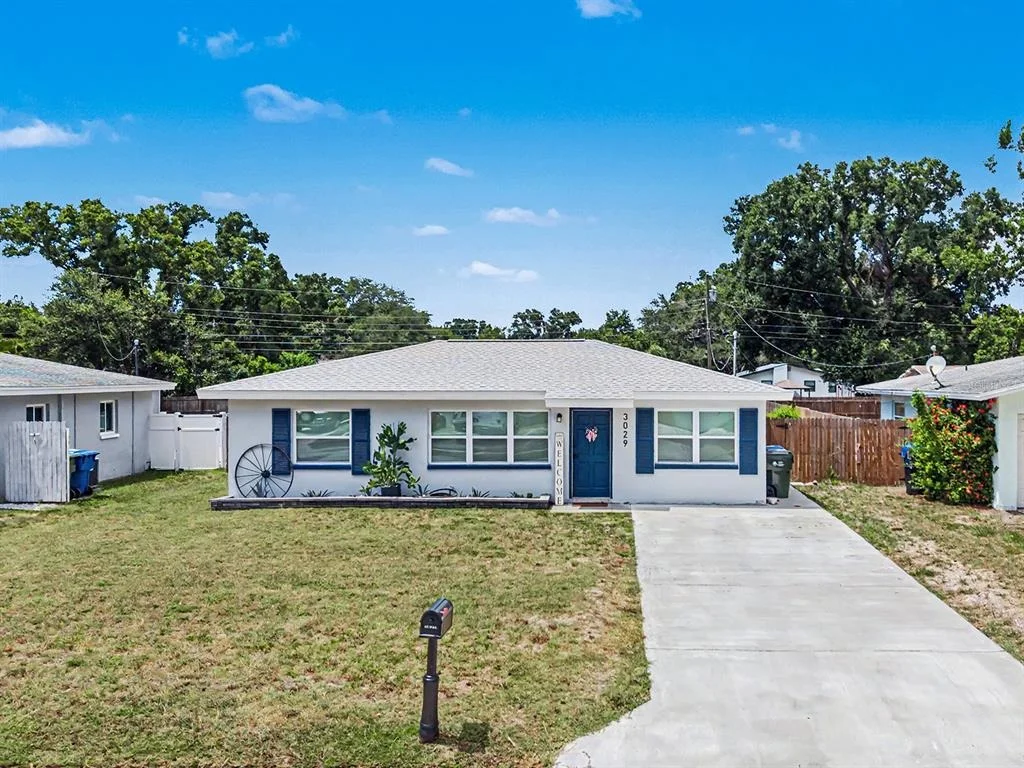 Photo of 3029 PINE TREE AVENUE