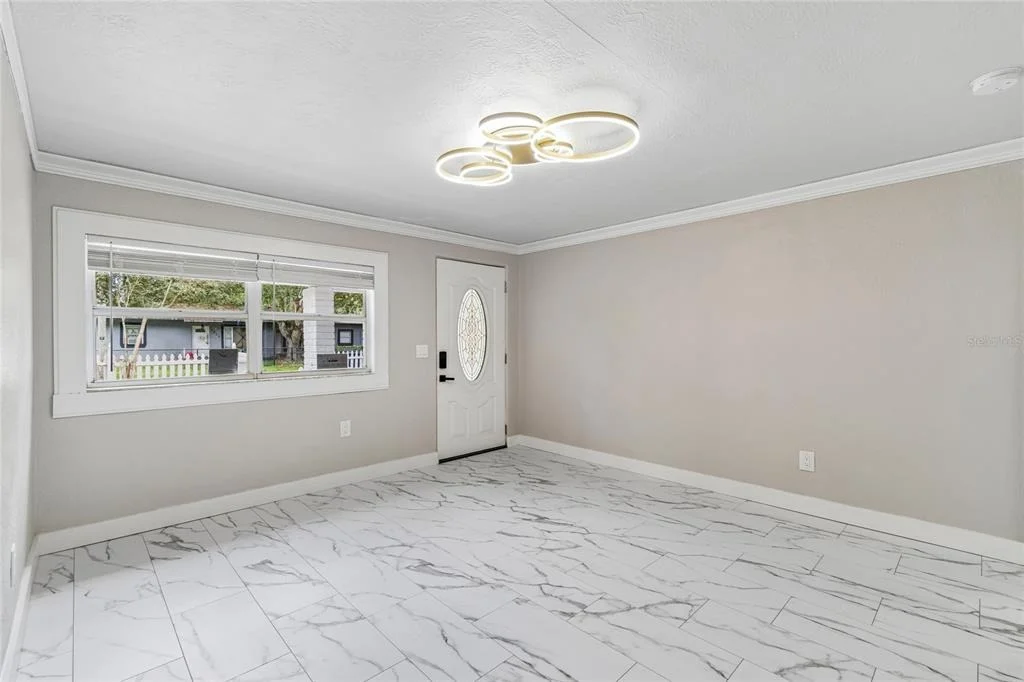 Photo of 1614 E MAPLE AVENUE