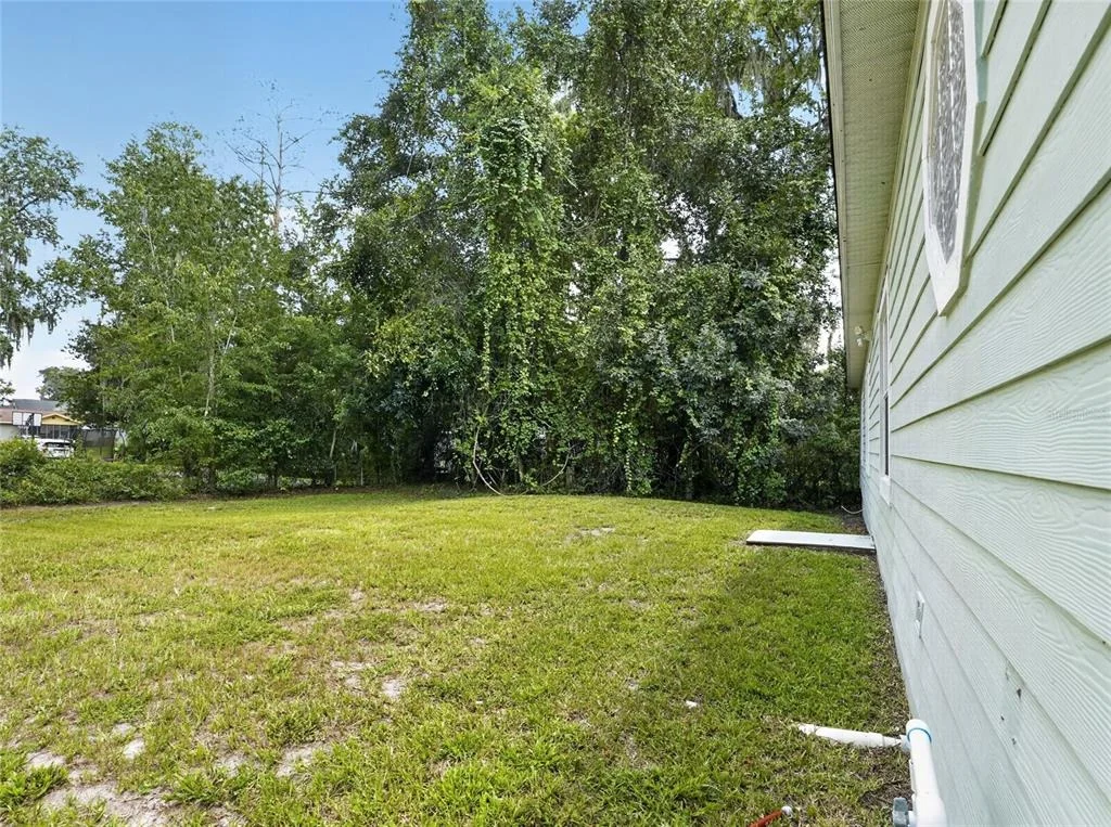 Photo of 1827 SE 43RD TERRACE
