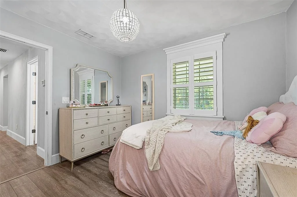 Photo of 45 WINCHESTER ROAD