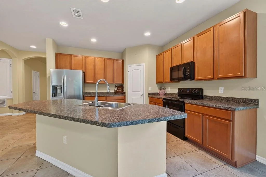 Photo of 11601 TANGLE STONE DRIVE