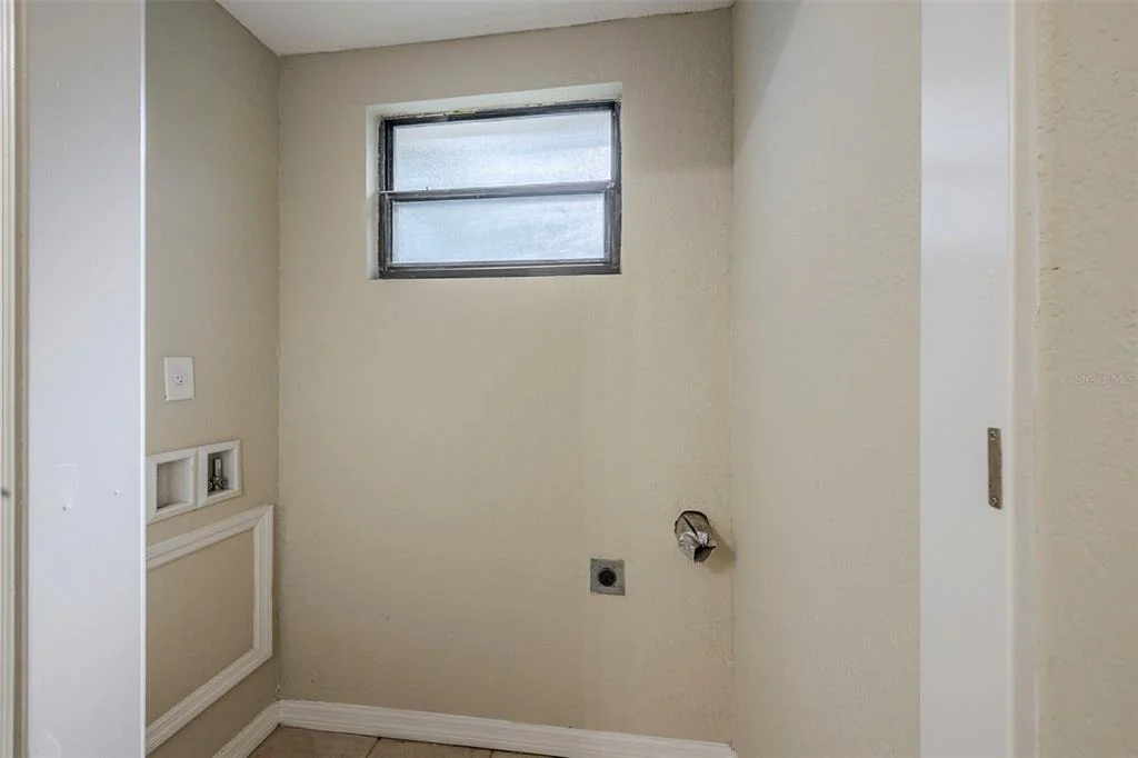Photo of 523 CARVER BOULEVARD
