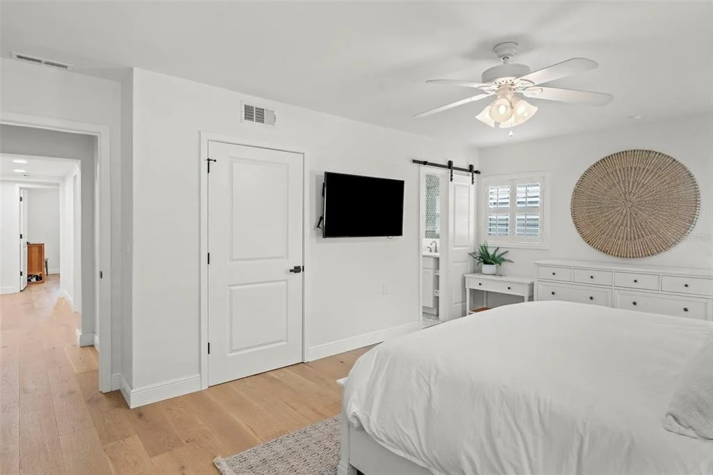Photo of 480 W DAVIS BOULEVARD