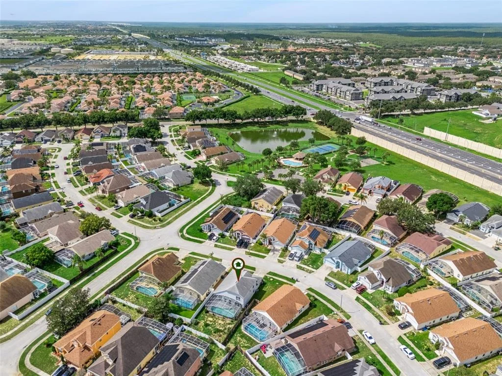 Photo of 523 ROCHESTER LOOP