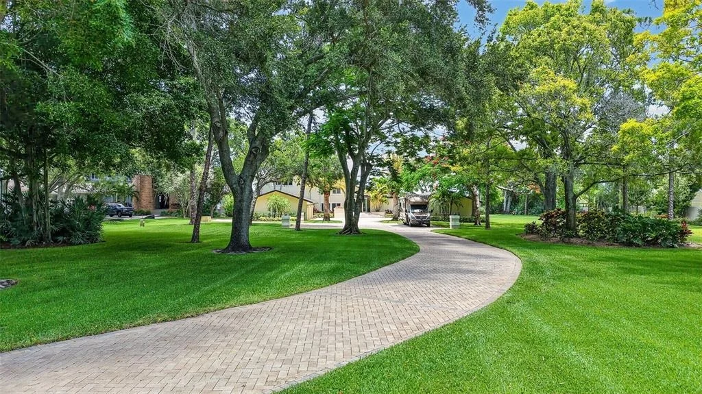 Photo of 6305 BURNING TREE DRIVE