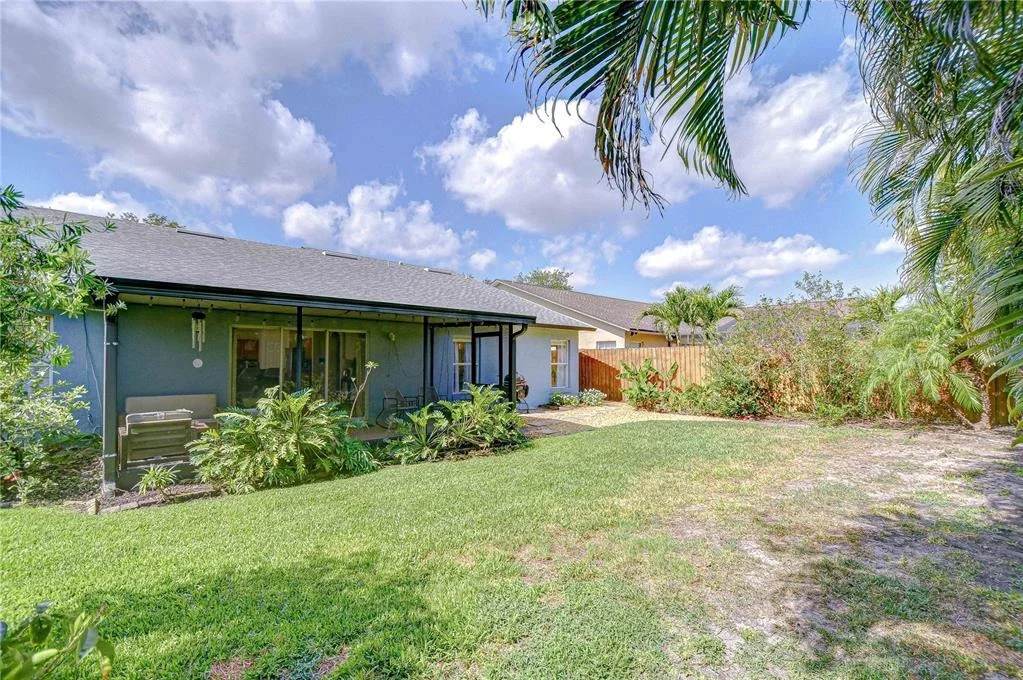 Photo of 7107 COLONIAL LAKE DR
