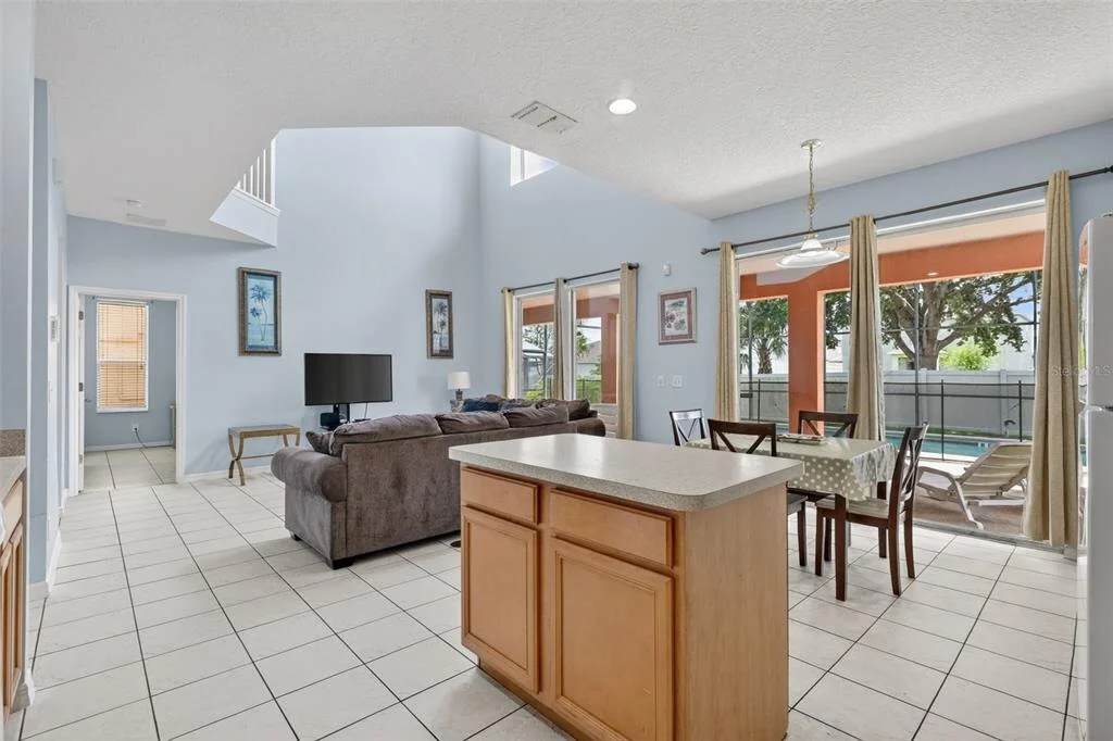 Photo of 928 SOLANA CIRCLE