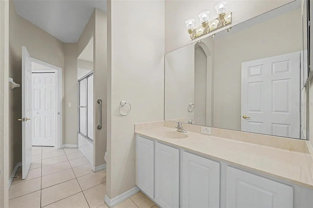 Photo of 2811 RAVENDALE LANE