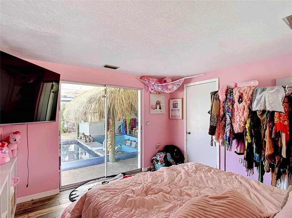 Photo of 5433 FRONT DRIVE