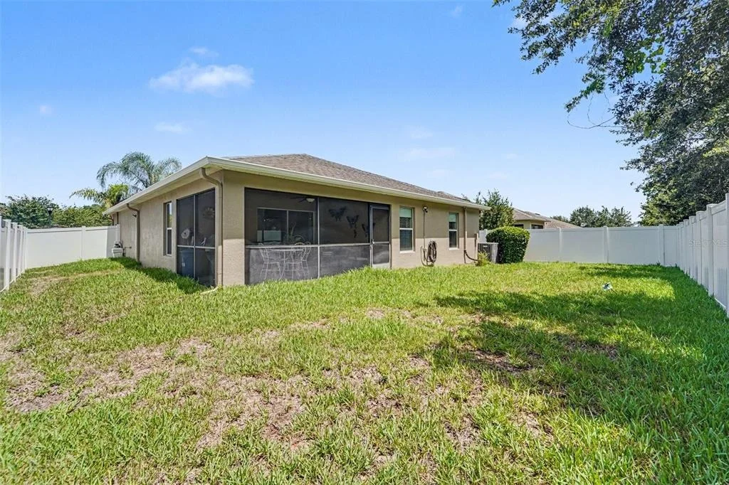 Photo of 10048 IVES LOOP