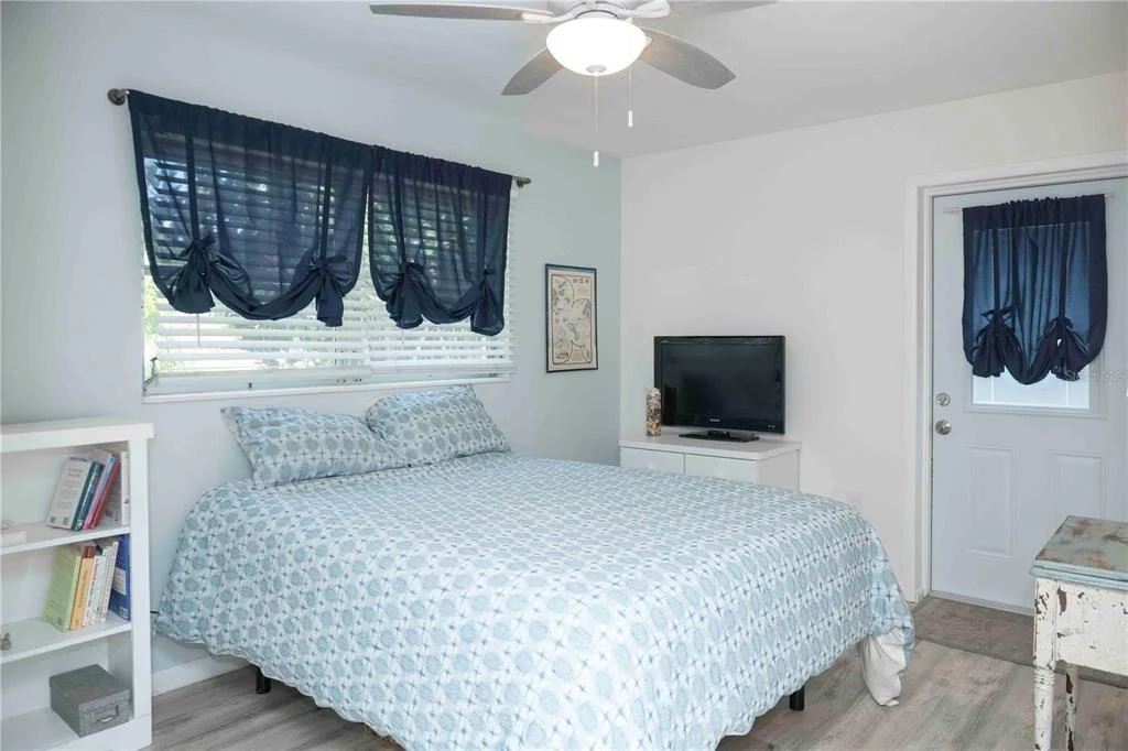 Photo of 6061 CORAL WAY