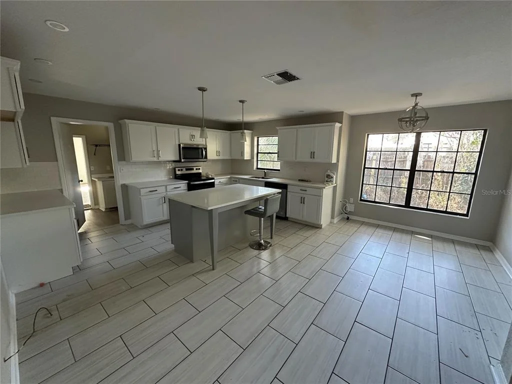Photo of 1423 MEADOW LARK ROAD