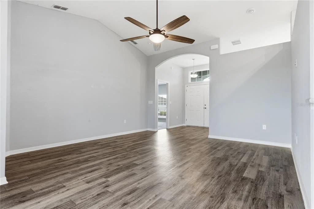 Photo of 185 CLOVERBROOK TRAIL