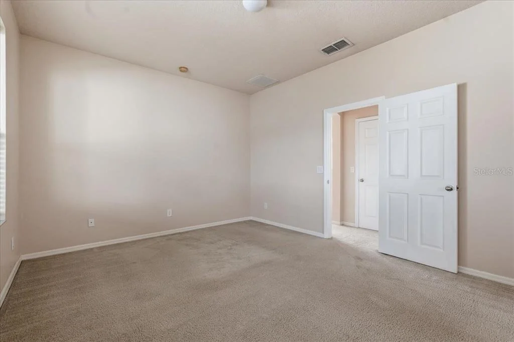 Photo of 1268 SALISBURY DR