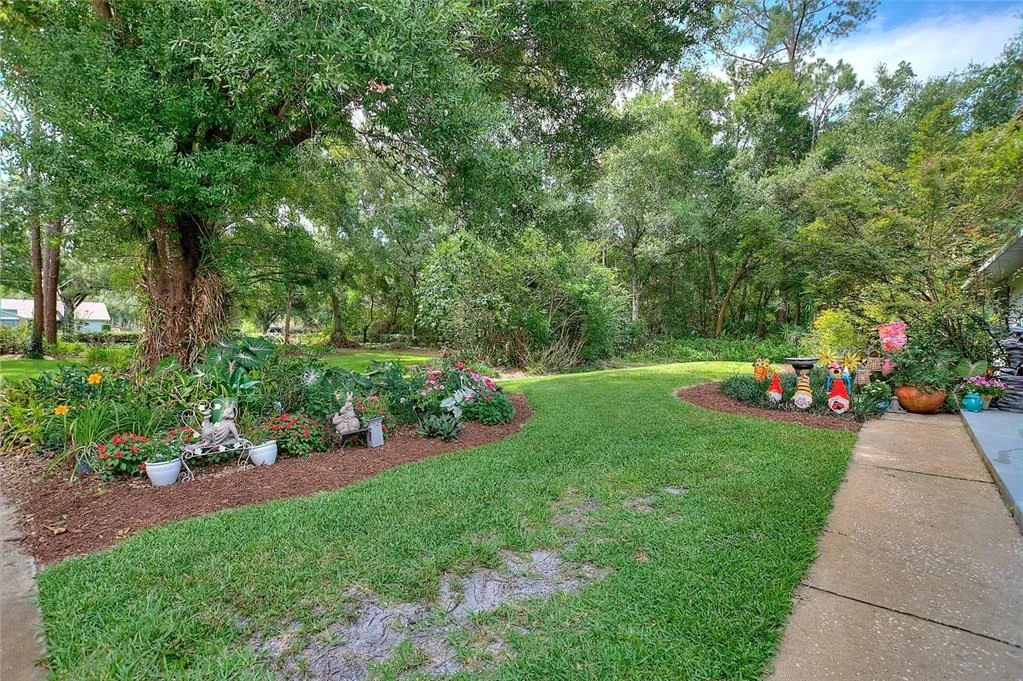 Photo of 7 LAKE ARROWHEAD DRIVE