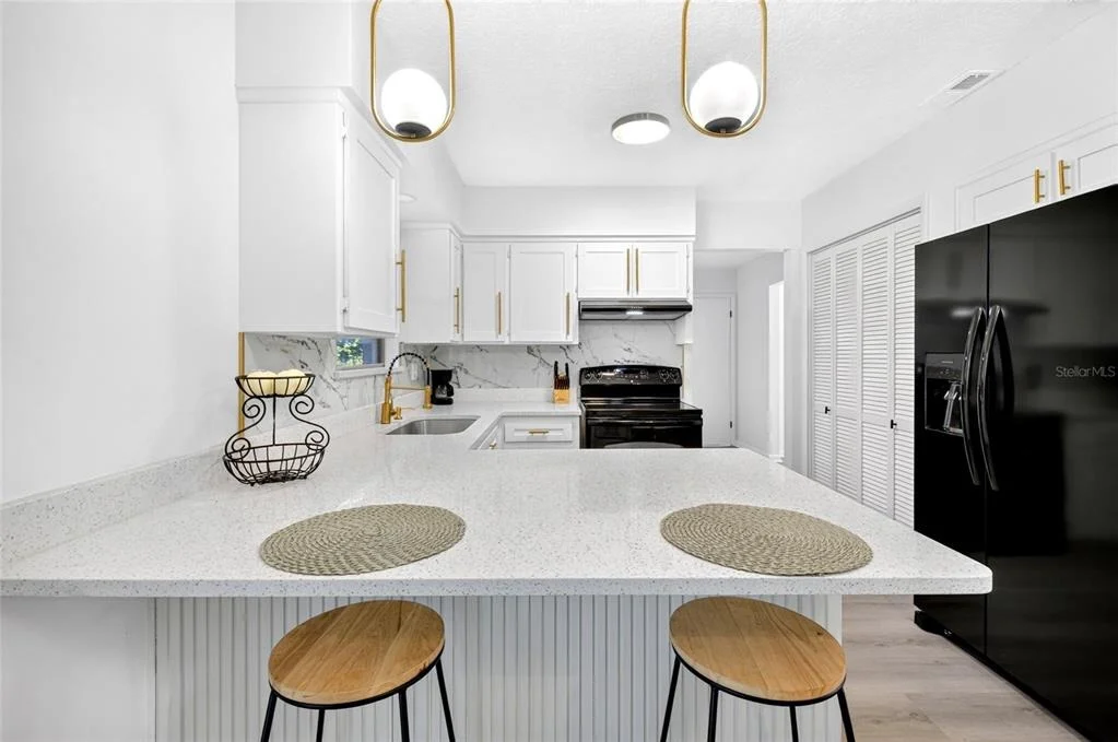 Photo of 5212 CLARENDON ROAD