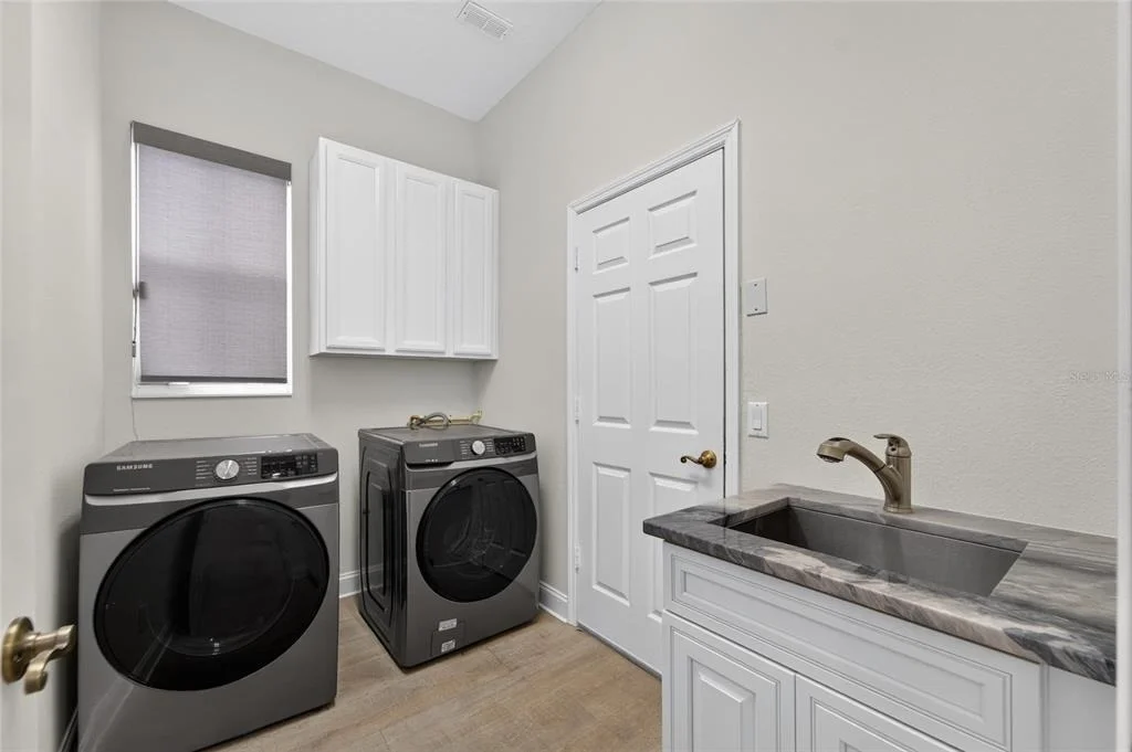 Photo of 429 MANNS HARBOR DRIVE