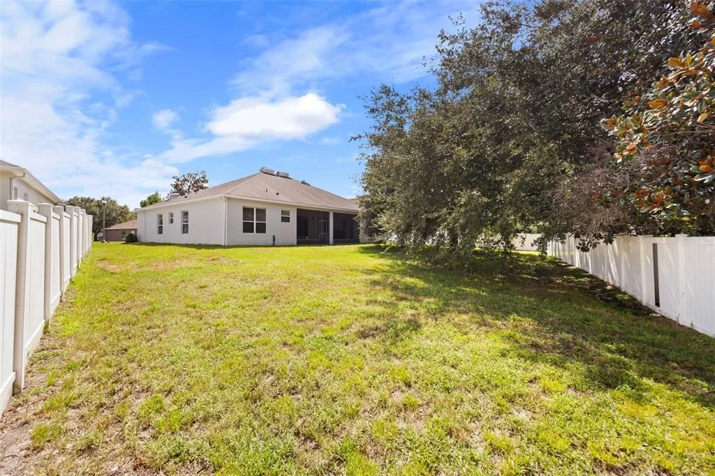 Photo of 6190 HEDGESPARROWS LANE