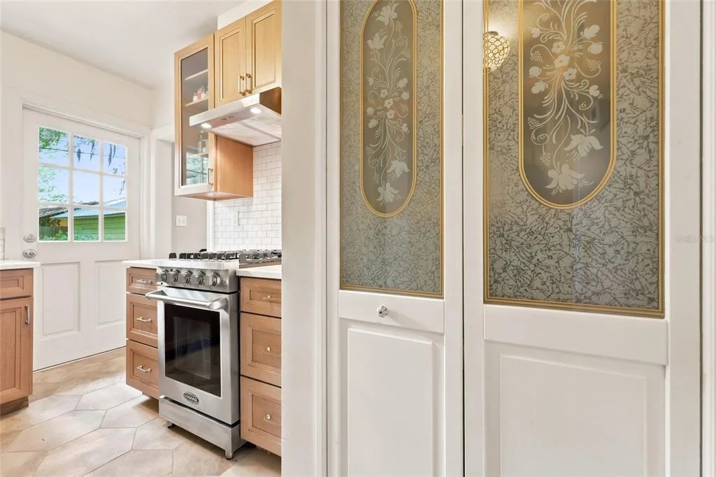 Photo of 616 NW 8TH PLACE