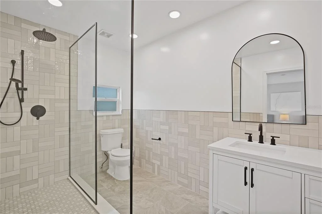 Photo of 136 BAYSIDE DRIVE