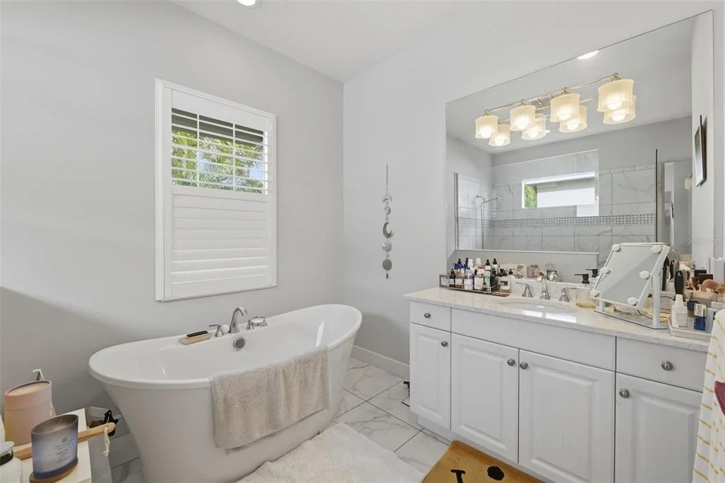 Photo of 548 REGATTA WAY