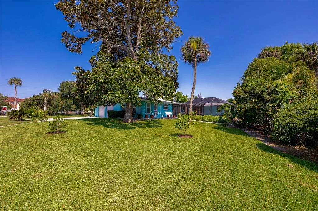 Photo of 697 JOHN ANDERSON DRIVE
