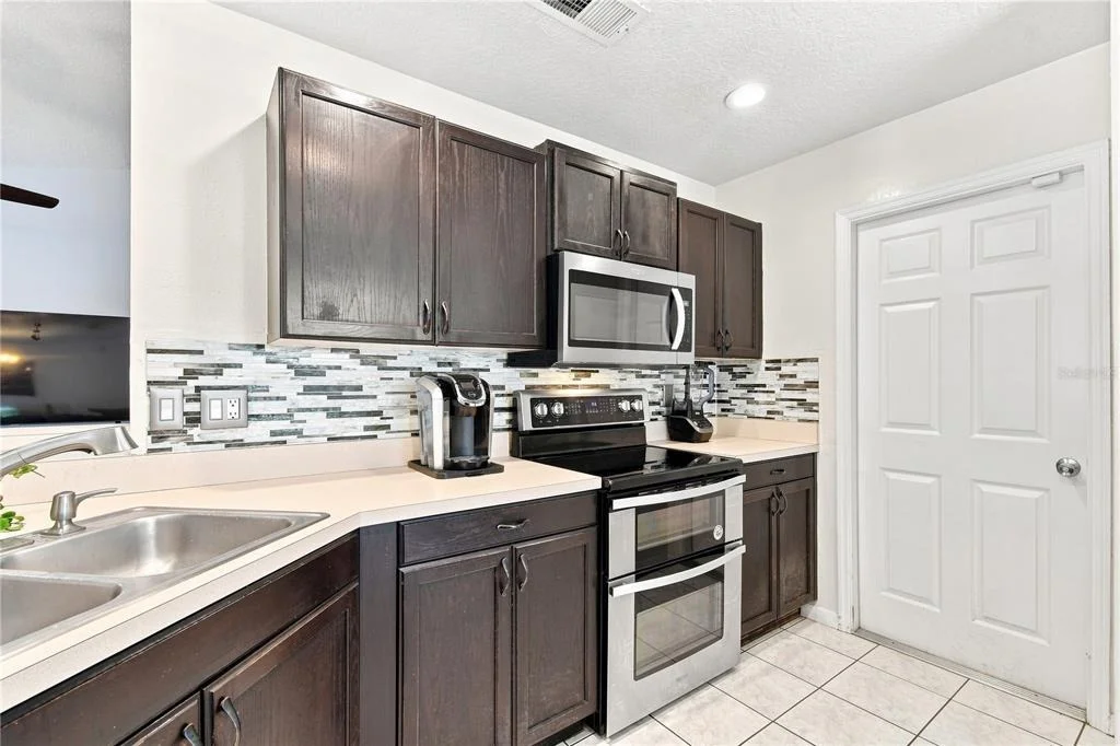 Photo of 1009 SPRING LOOP WAY